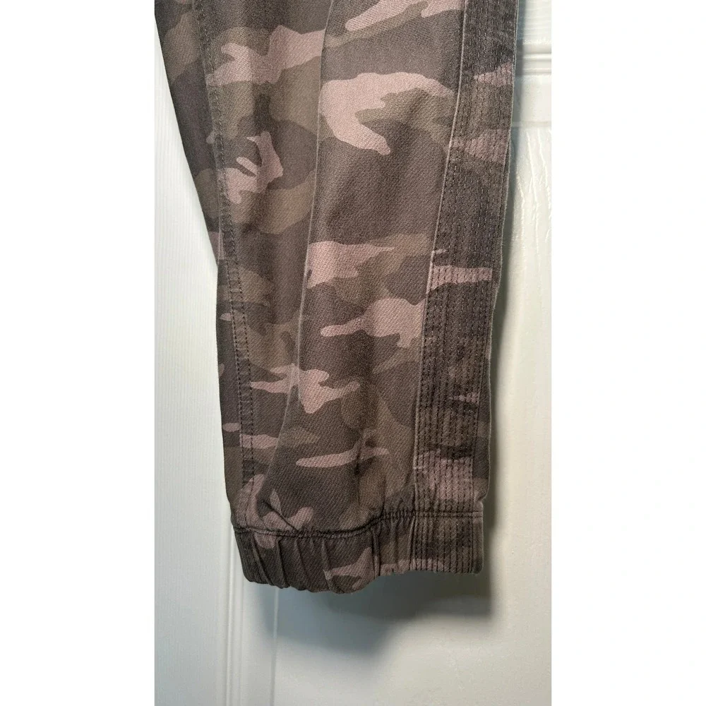 Athleta Camo Farallon Jogger Pants Brown Grey Camouflage‎ Size 18 535275-02